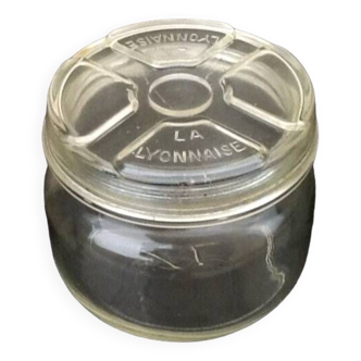 Old jar and its lid “La Lyonnaise”