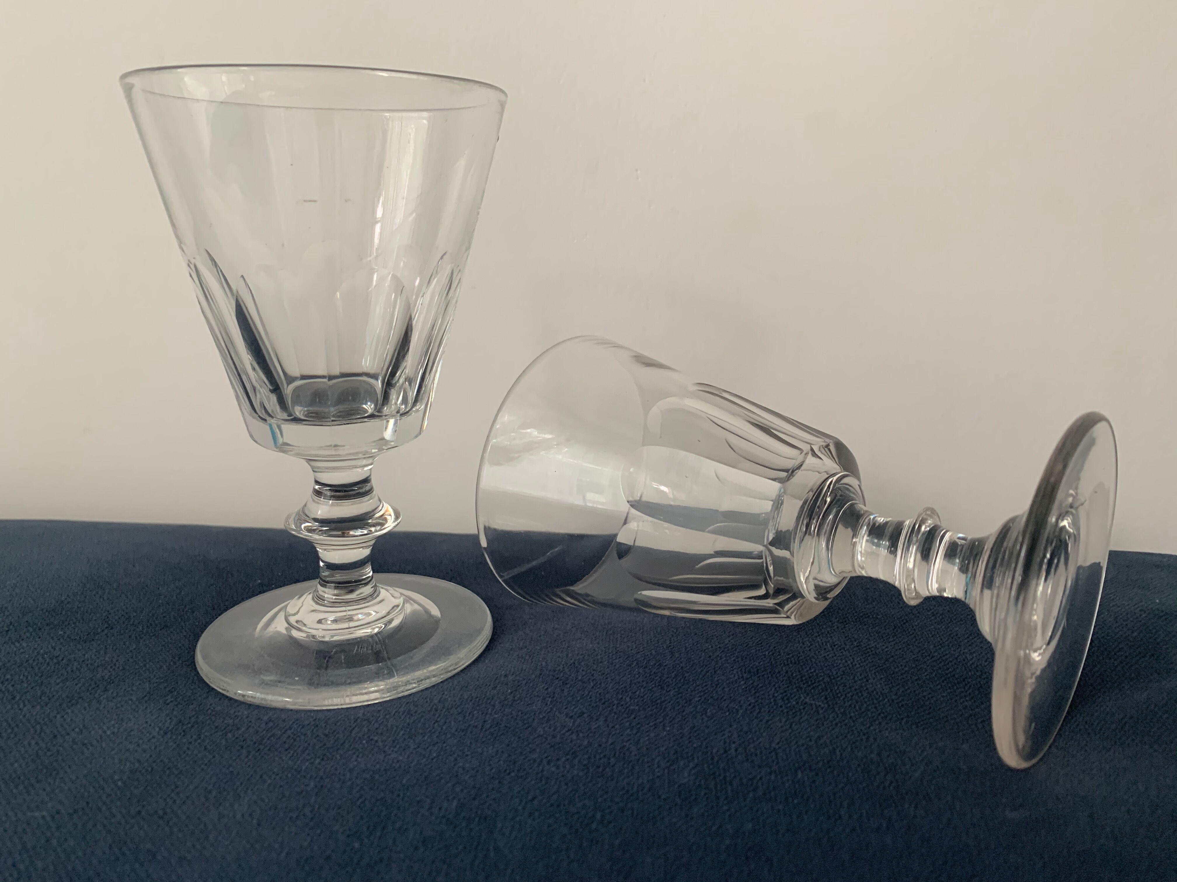 Suite of 5 old Baccarat walking glasses in crystal and glass