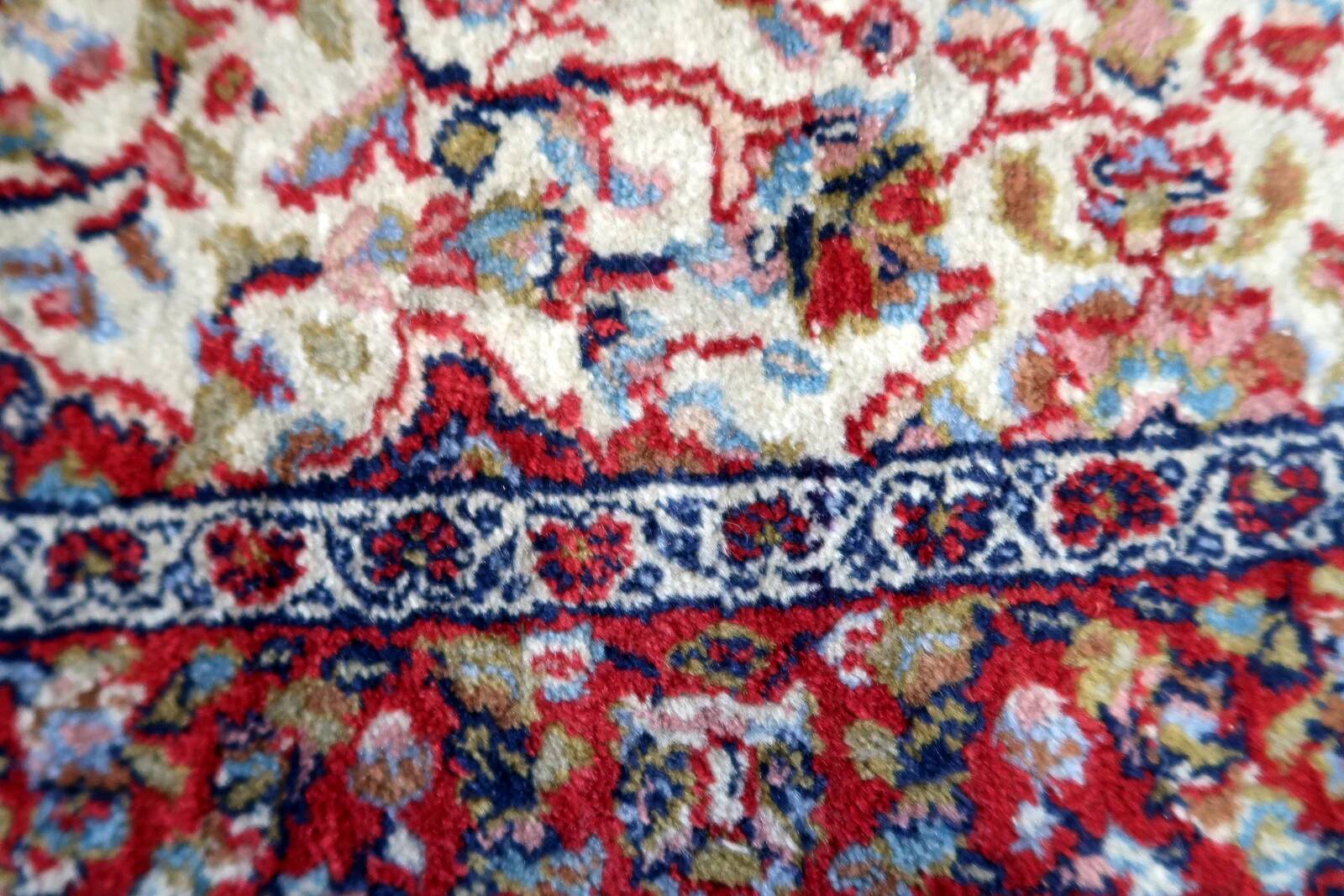 Vintage Indian rug 2.1' x 3.9' (67cm x 120cm), 1970s - 1C1121