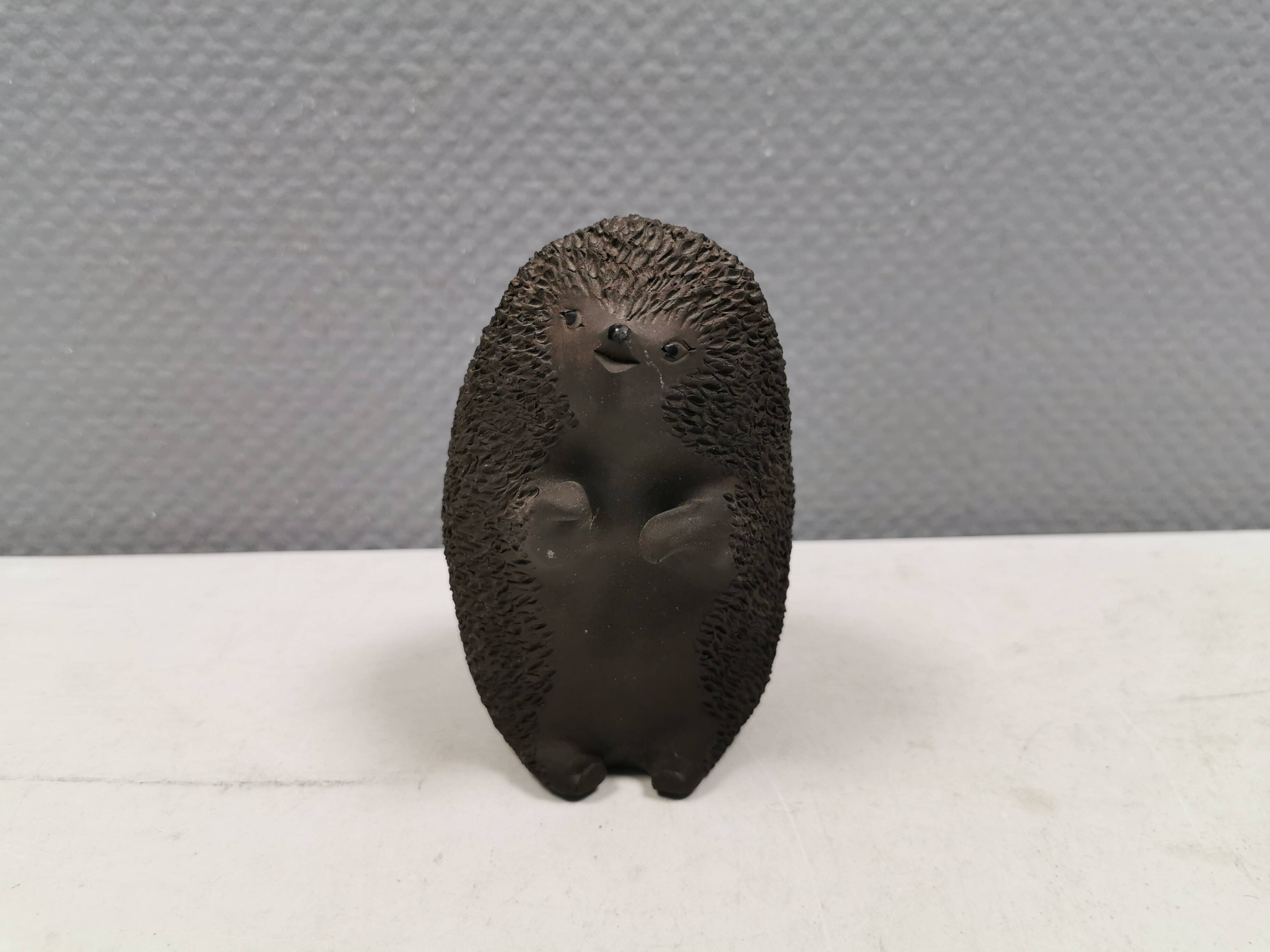 Ceramic hedgehog designed by Ellen Karlsen for HAK Denmark in the 1970s