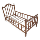 Lit de poupée ancien en bois