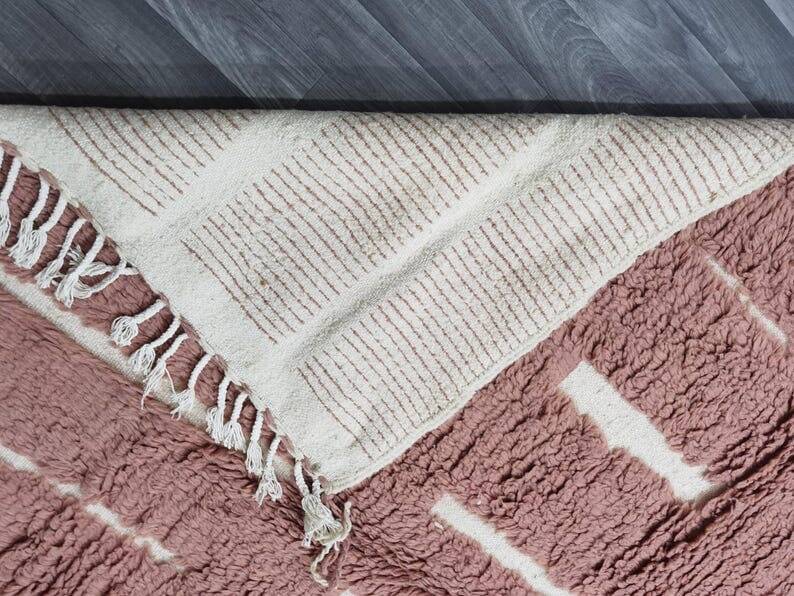 Traditional handmade pure wool rug size 145 x 255 cm