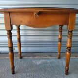 Extendable table with drop-leaf and extensions in solid cherry wood in very good condition