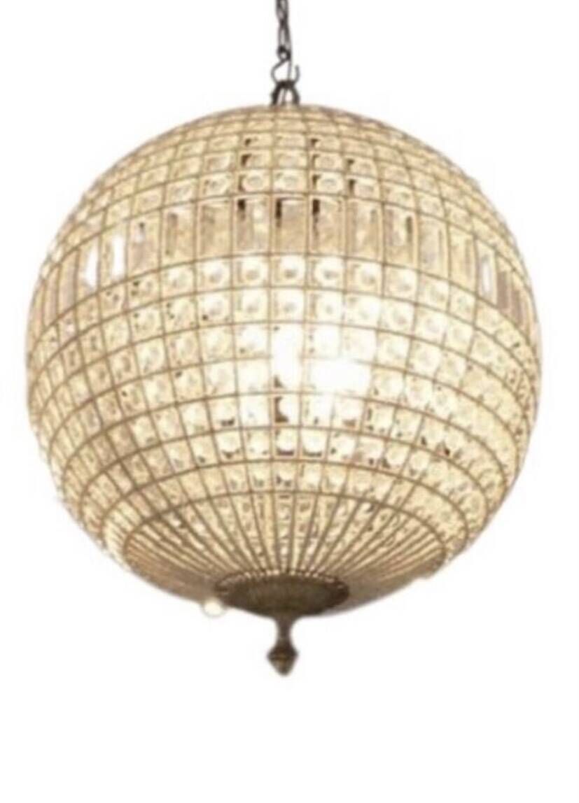 Spherical crystal pendant light