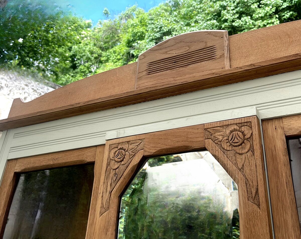 Art deco kitchen sideboard