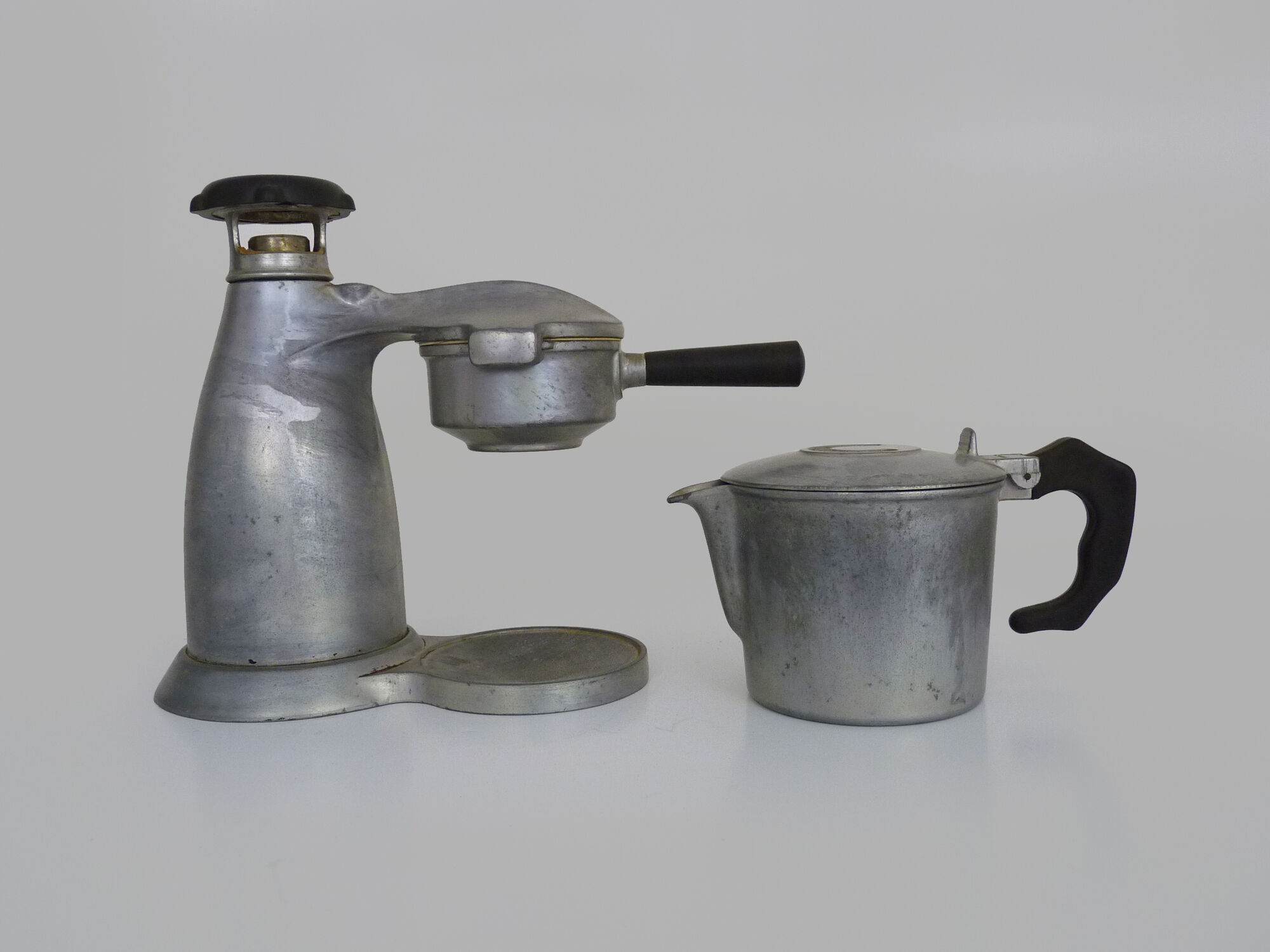 Old Italian coffee maker La Vesuviana aluminum 50s