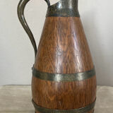 Pichet à eau de vie de Beaune en chêne massif cerclages laitons années 1970