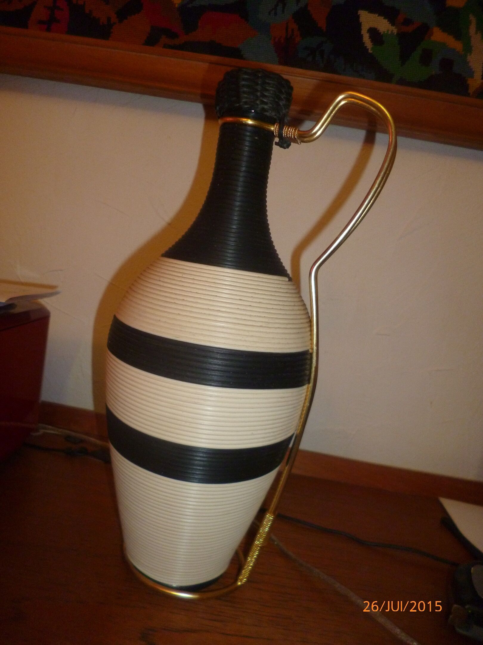 Bottle scoubidou