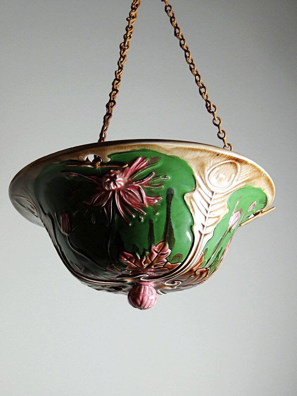 Antique planter suspension from the 19th-20th century in Art Nouveau majolica.