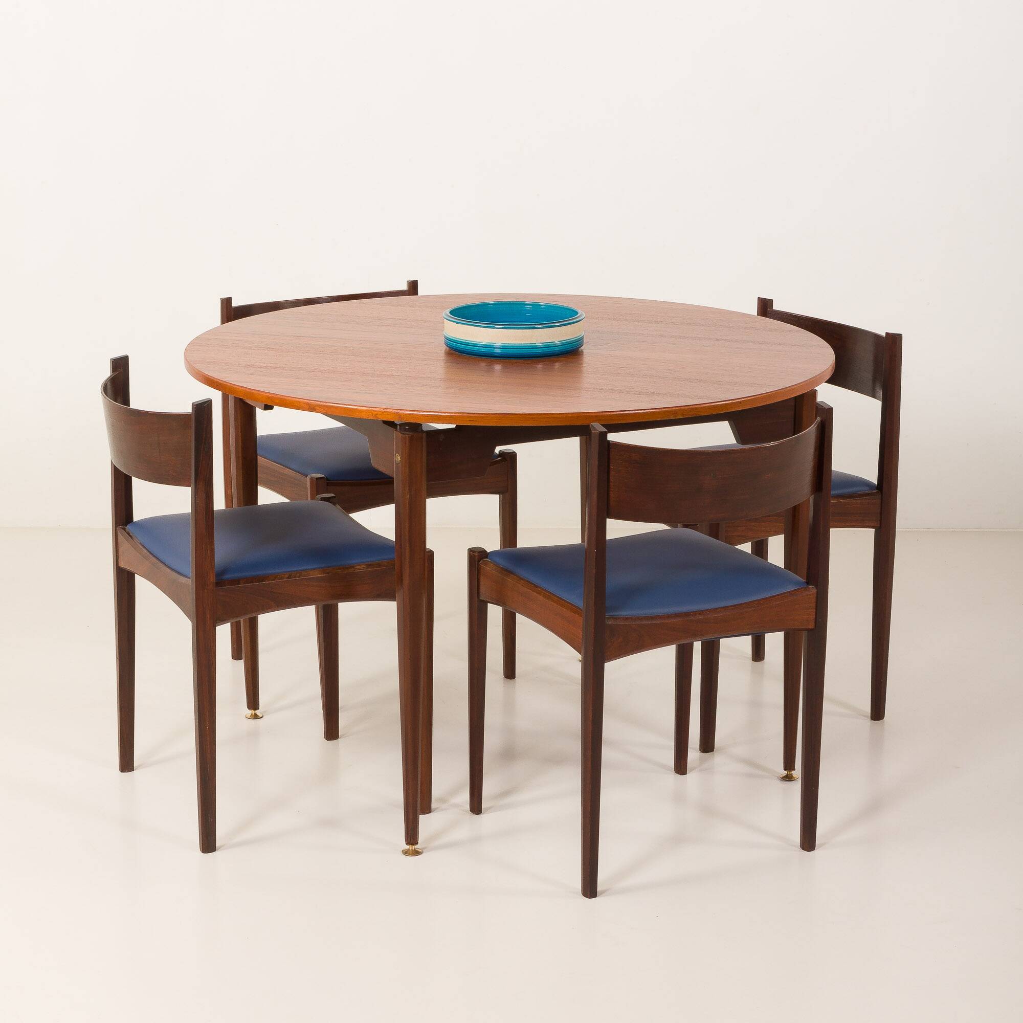 Italian mid century dining table in teak, 1960s