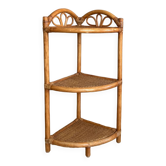Étagère d’angle Vintage à doubles frontons, matière bambou et rotin années 1970