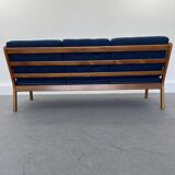 Teak sofa from Olsen & Laursen 1960s