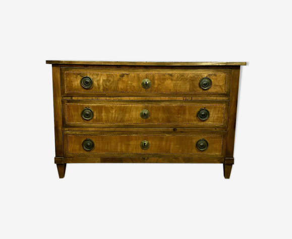 Commode Ggrenobloise époque Louis XVI en noyer et marqueterie vers 1760
