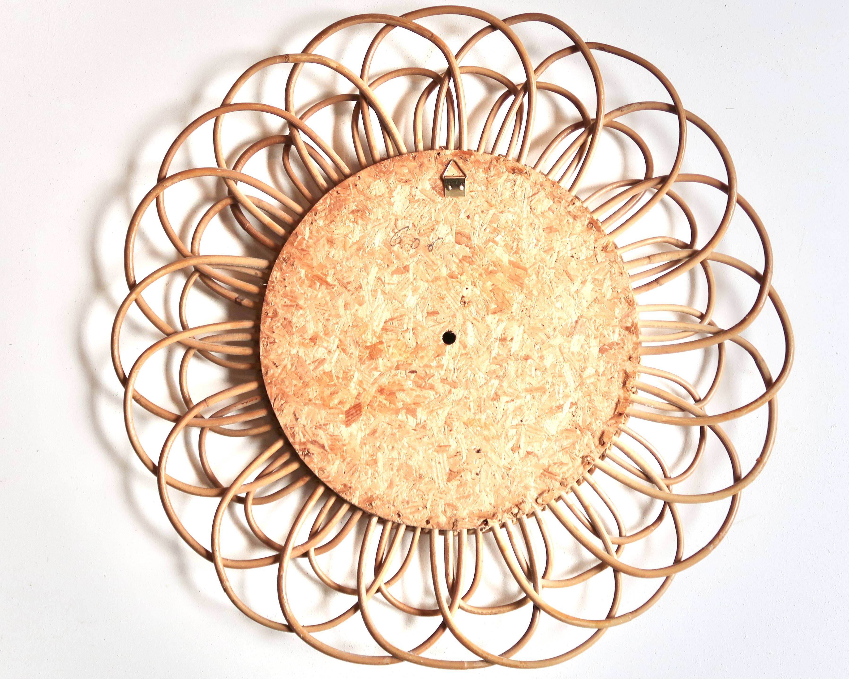 Miroir soleil rond en rotin, années 70
