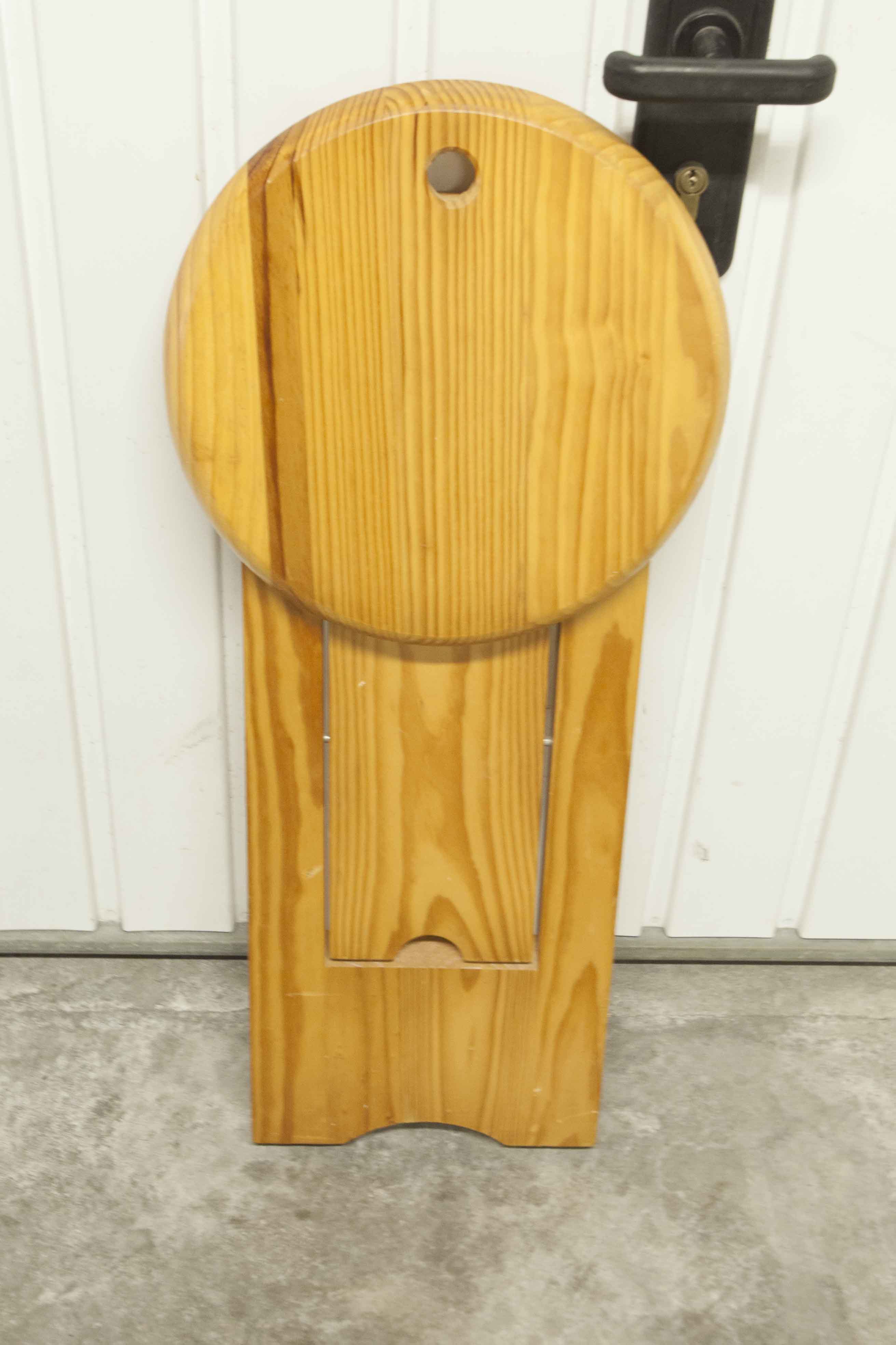 Stool model "suzy" by Adrian Reed
