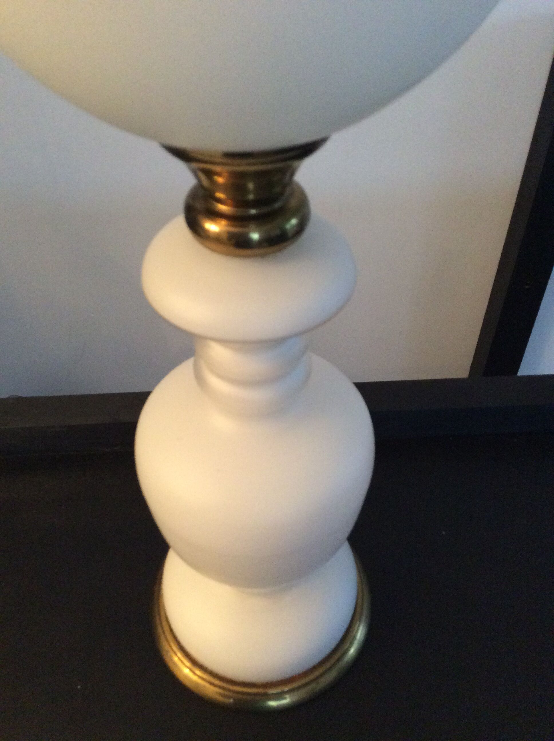 Vintage opaline and brass lamp 60/70