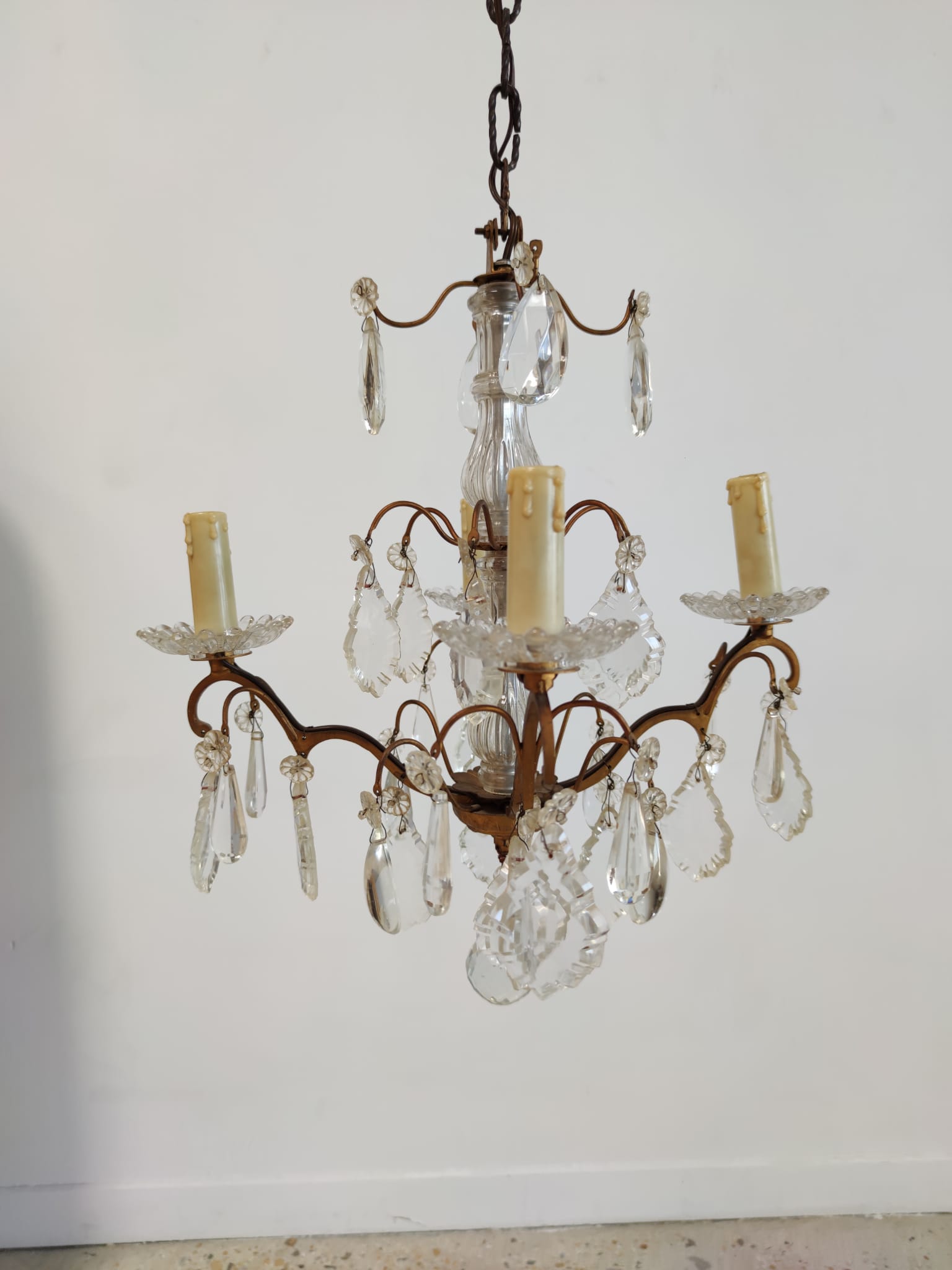 Small chandelier cage with pendants and brass frame louis XV style