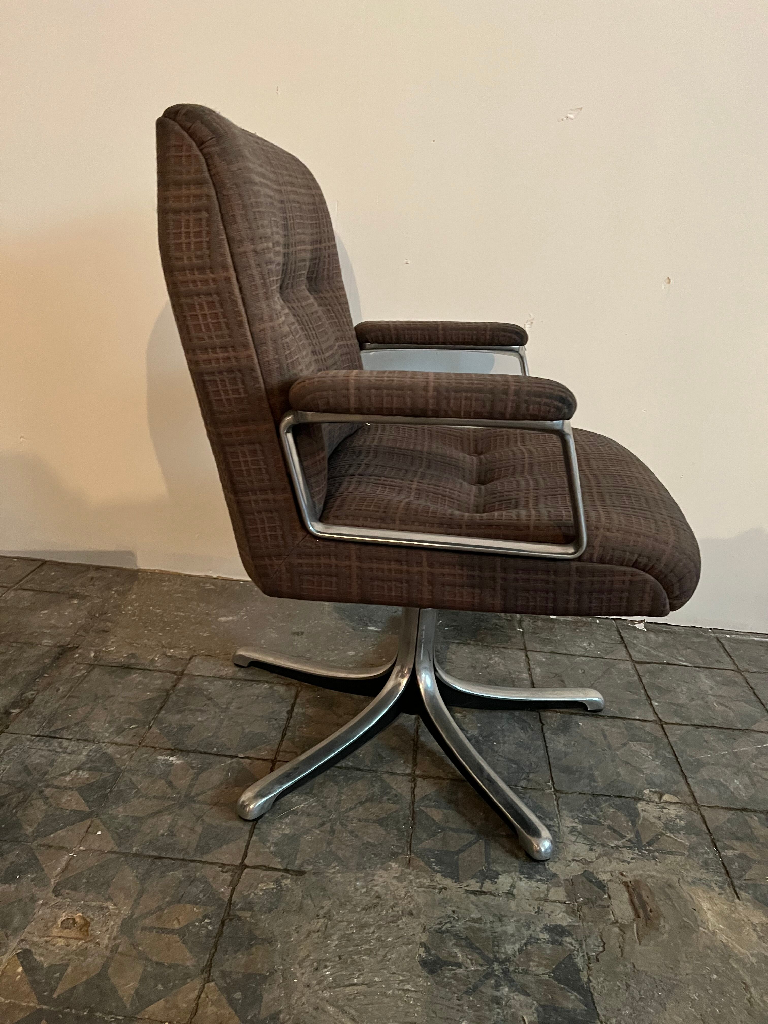 Tecno swivel office chair "p128", Osvaldo Borsani - 1960