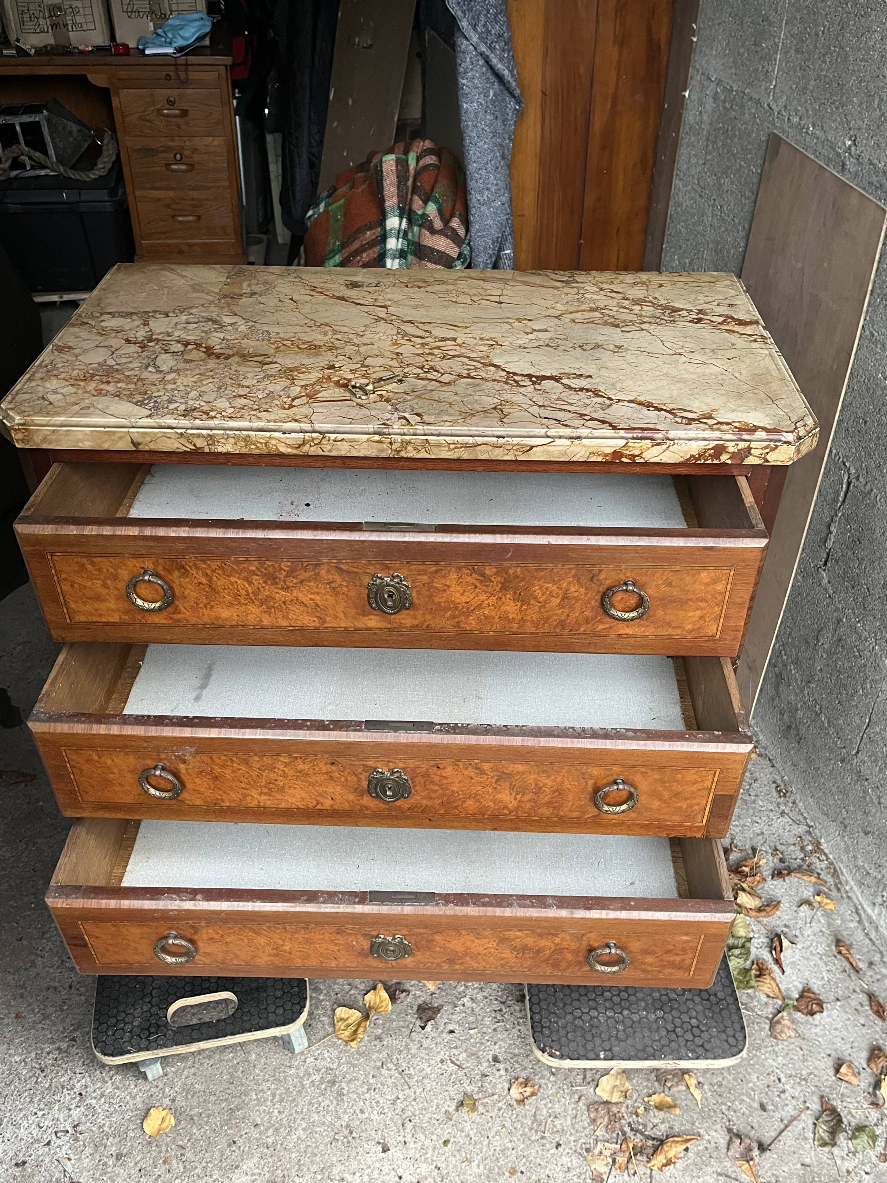 Commode