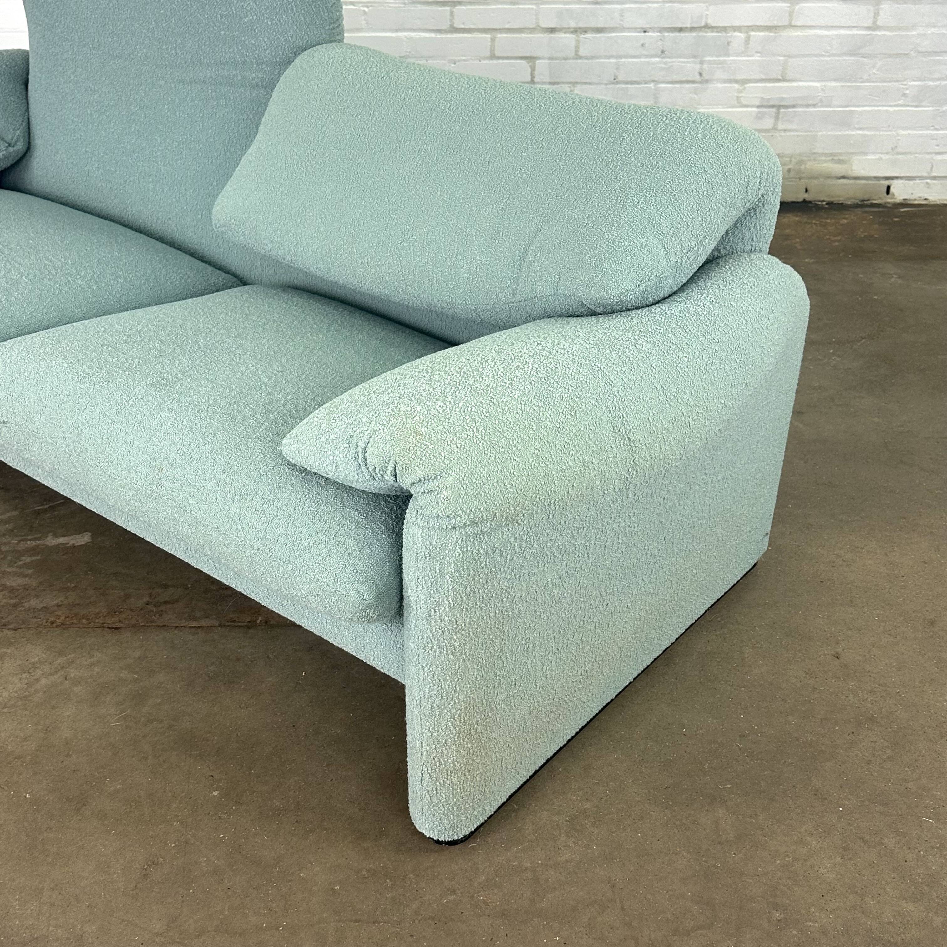 Canapé Cassina Maralunga turquoise / vert conçu par Vico Magistretti