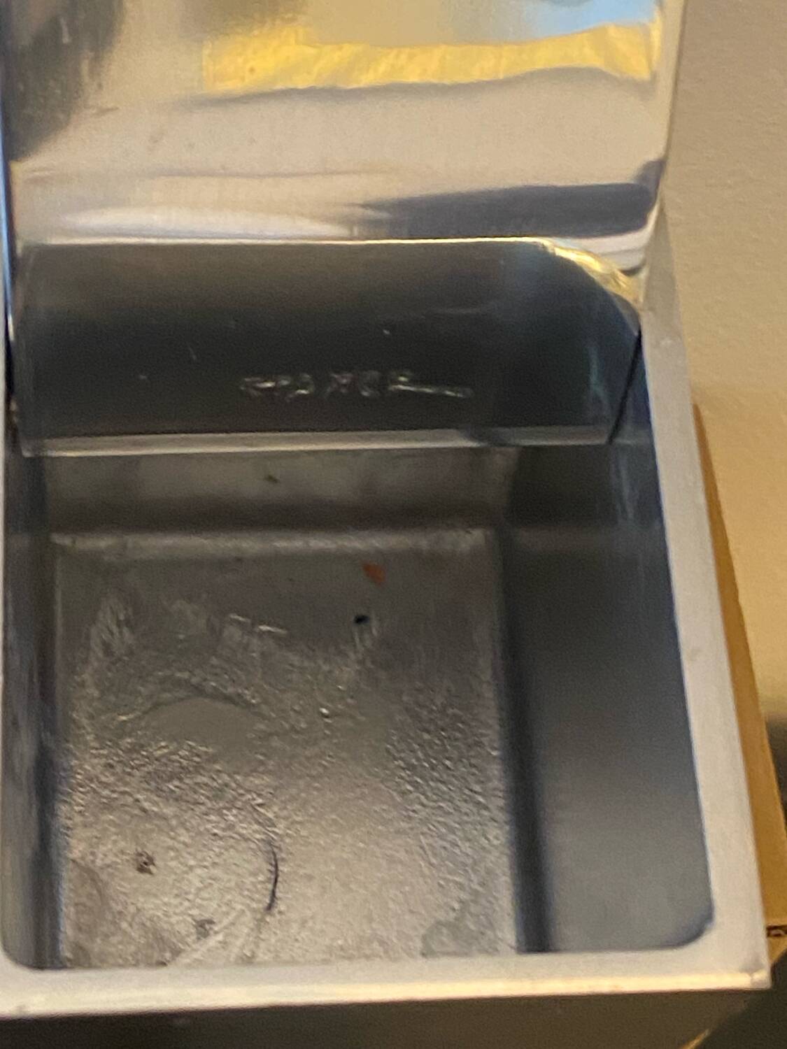 XO ashtray by Starck Model Ray Hollis