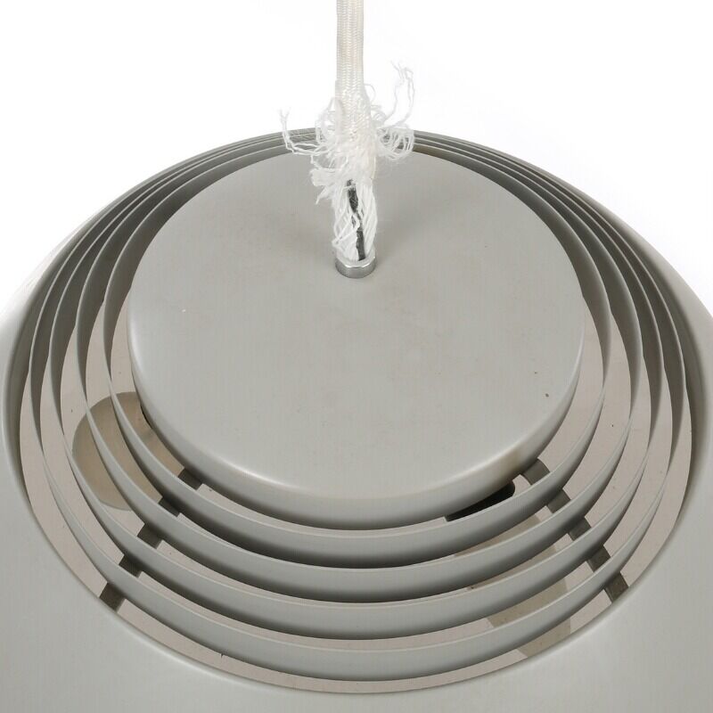 Suspension Arne Jacobsen grise