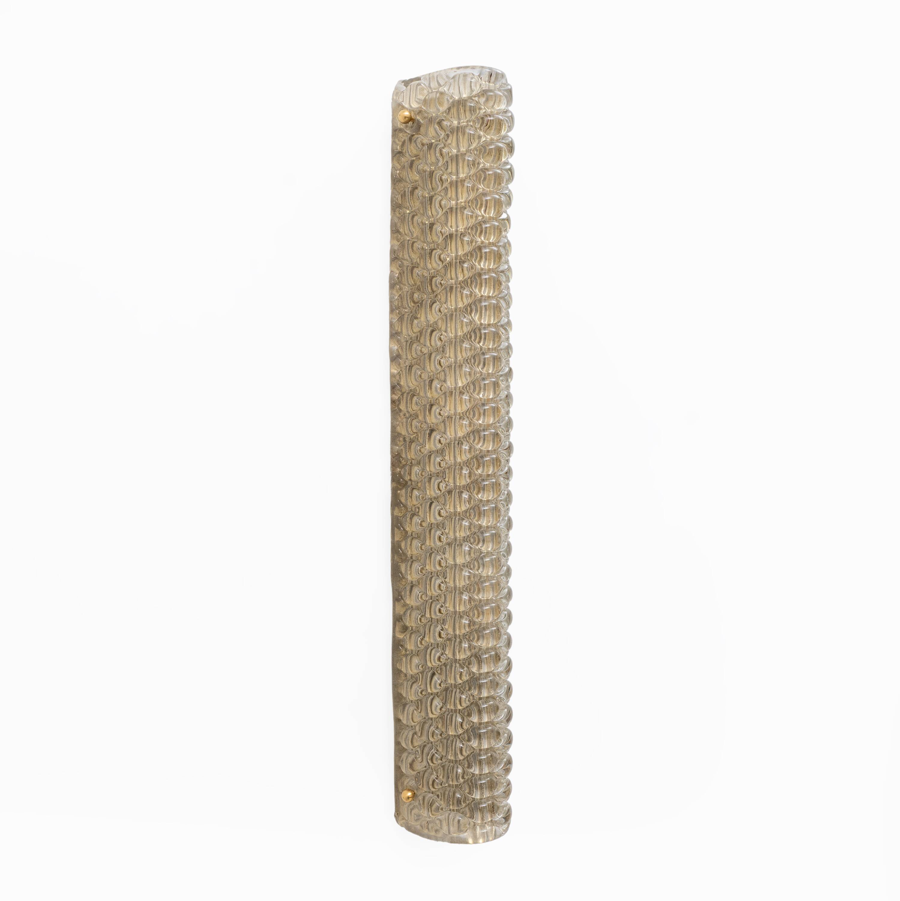 Paire de appliques modernes en laiton italien et en verre de Murano texturé beige clair