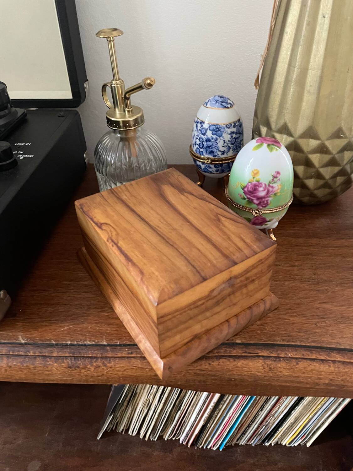 Vintage olive wood cigarette case/box dispenser