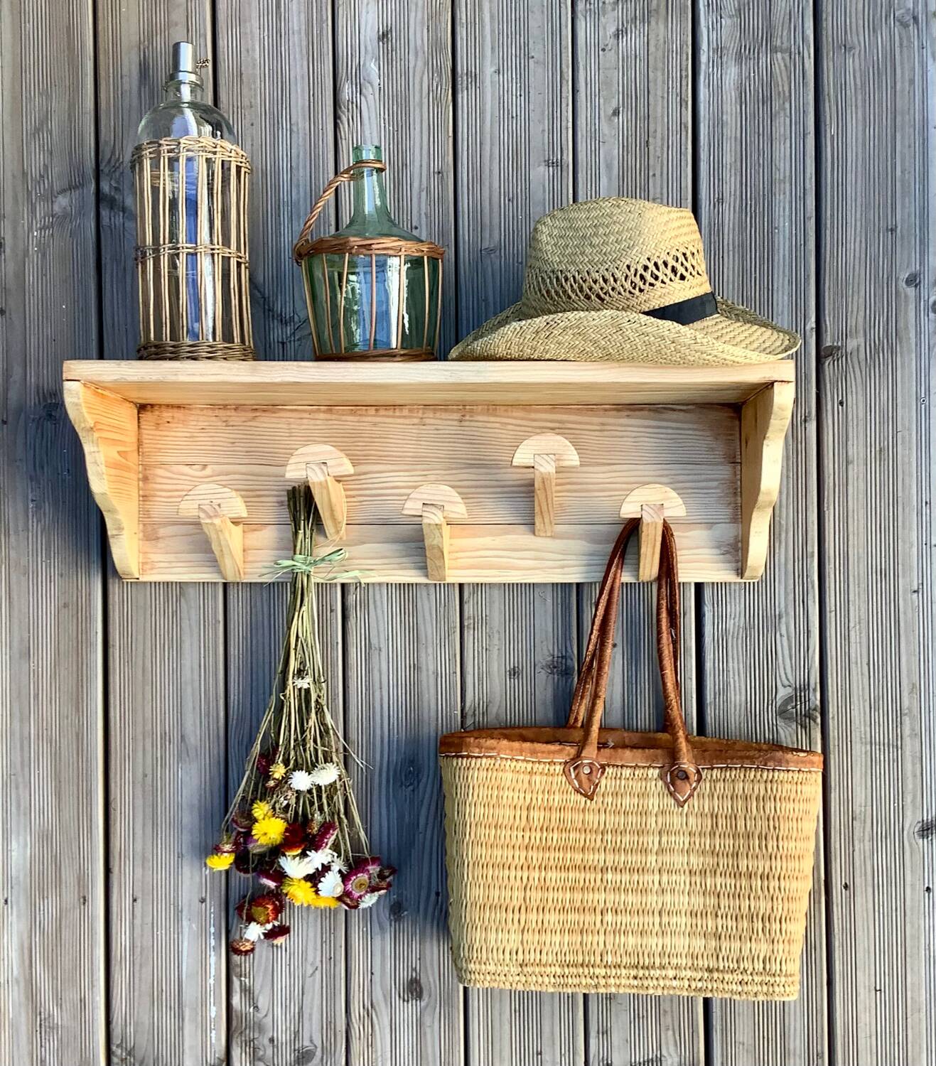 Porte manteau mural en bois