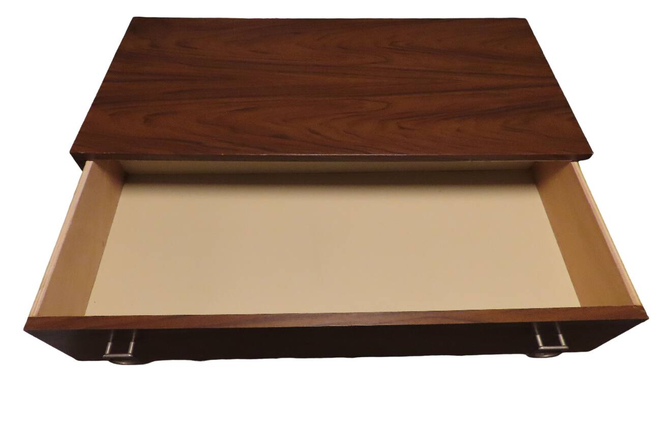 Vintage 4-drawer chest of drawers from the 70s