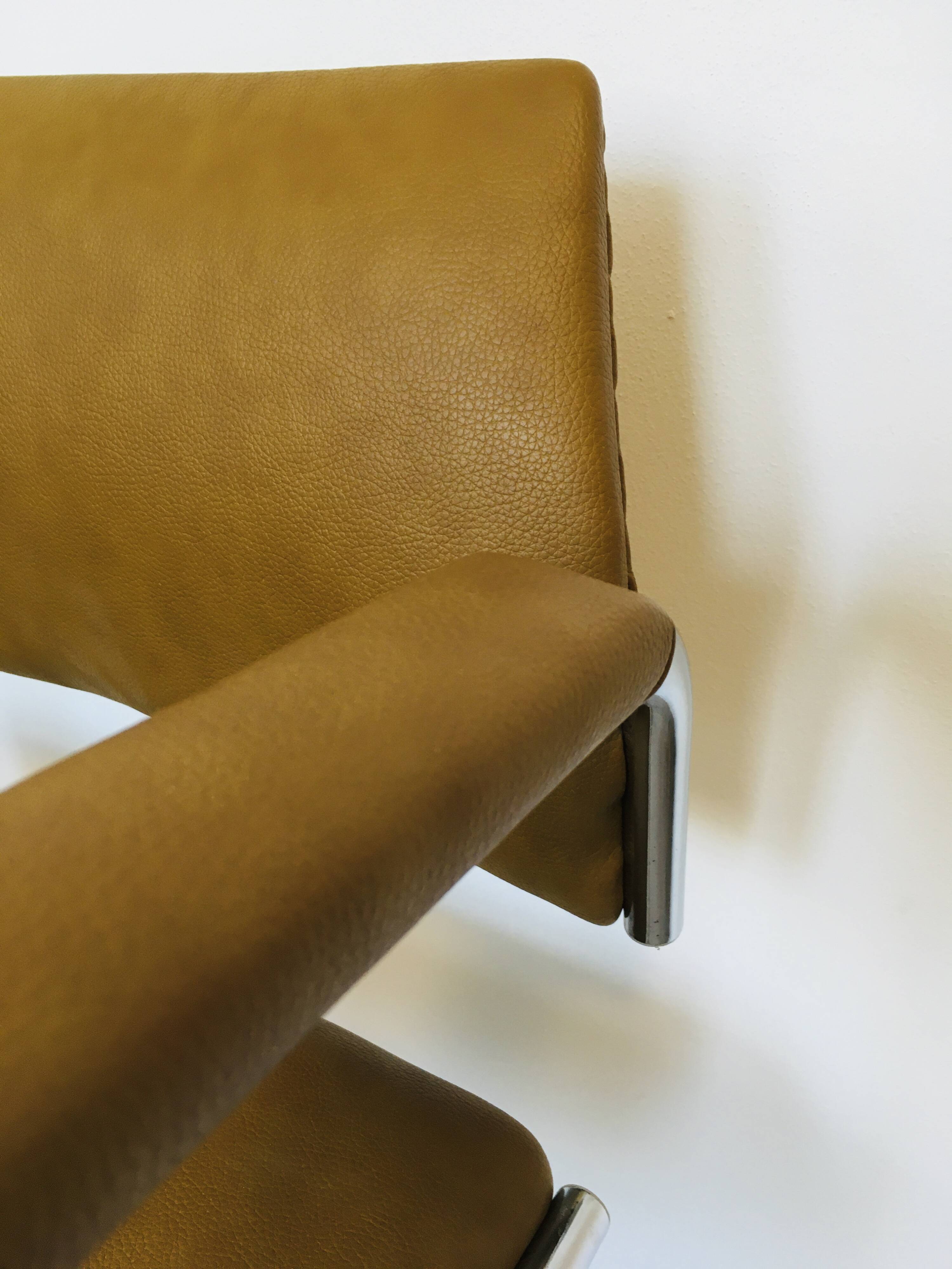 Fully Restored Vintage Desk Chair by Kovona, Czechoslovakia 1970’s