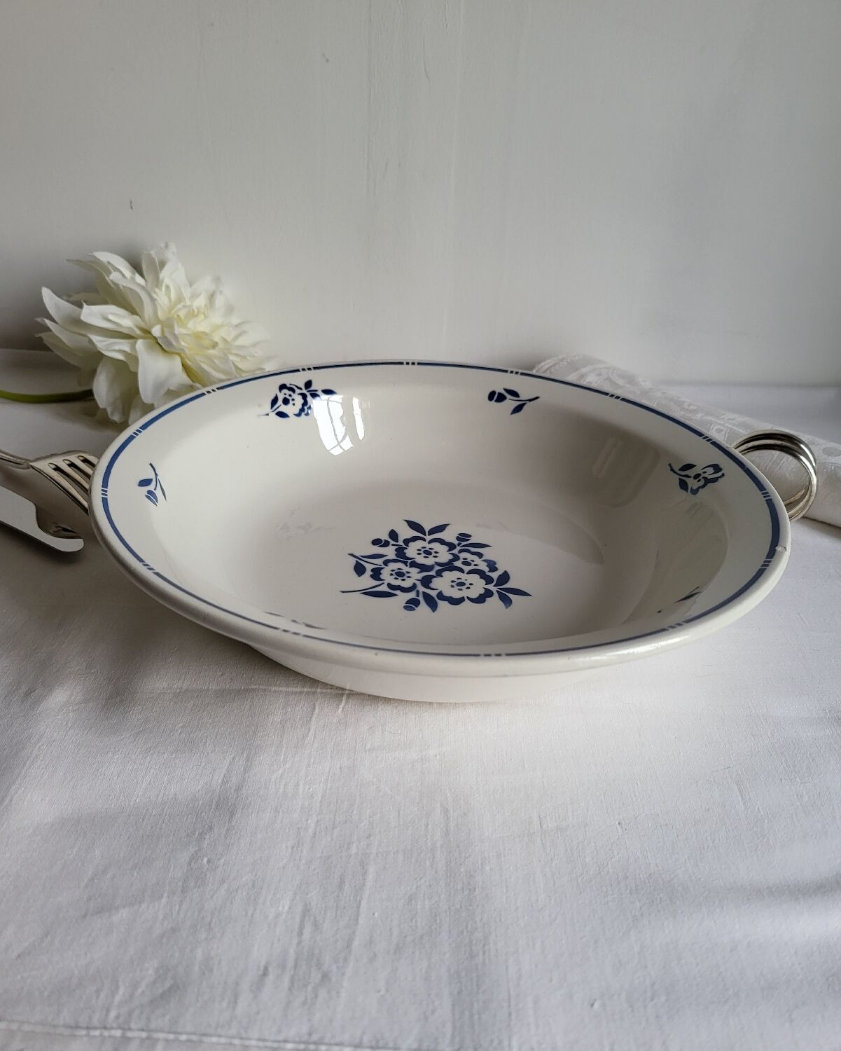 Large round hollow dish in earthenware Moulin des Loups & Hamage