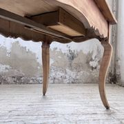 Table de ferme merisier pieds galbés XIXème