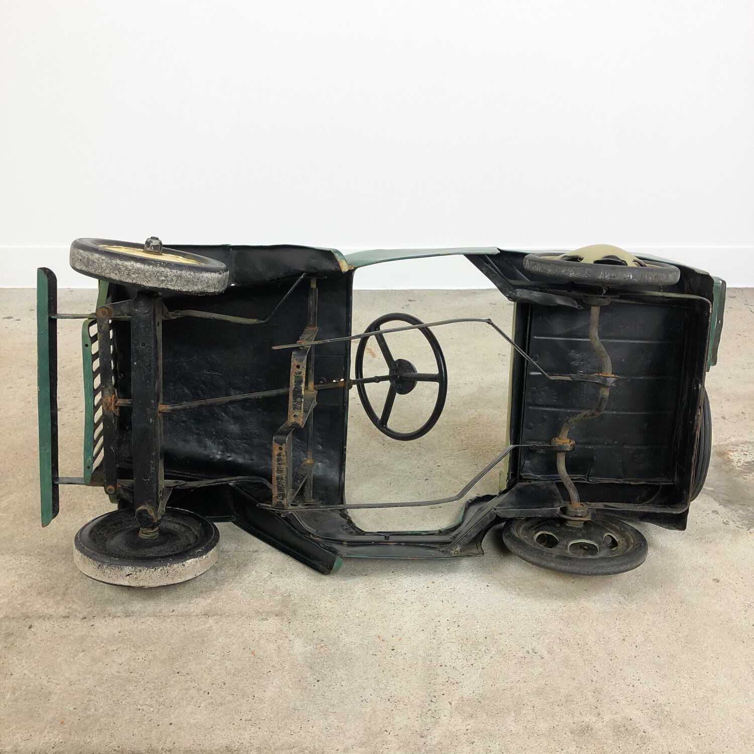 Vintage Willys Jeep pedal car by Tri-Ang