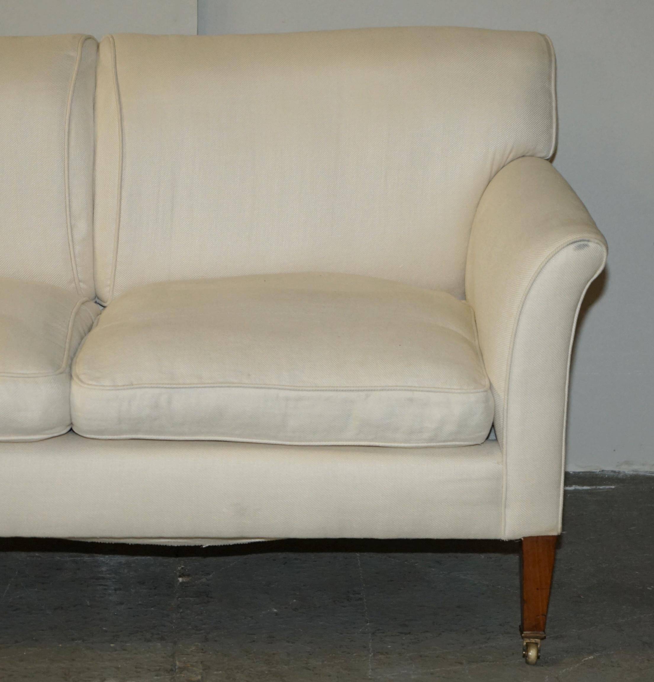 Victorian Howard & Son two-seater canapé fully stamped.