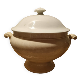 Vintage soup tureen