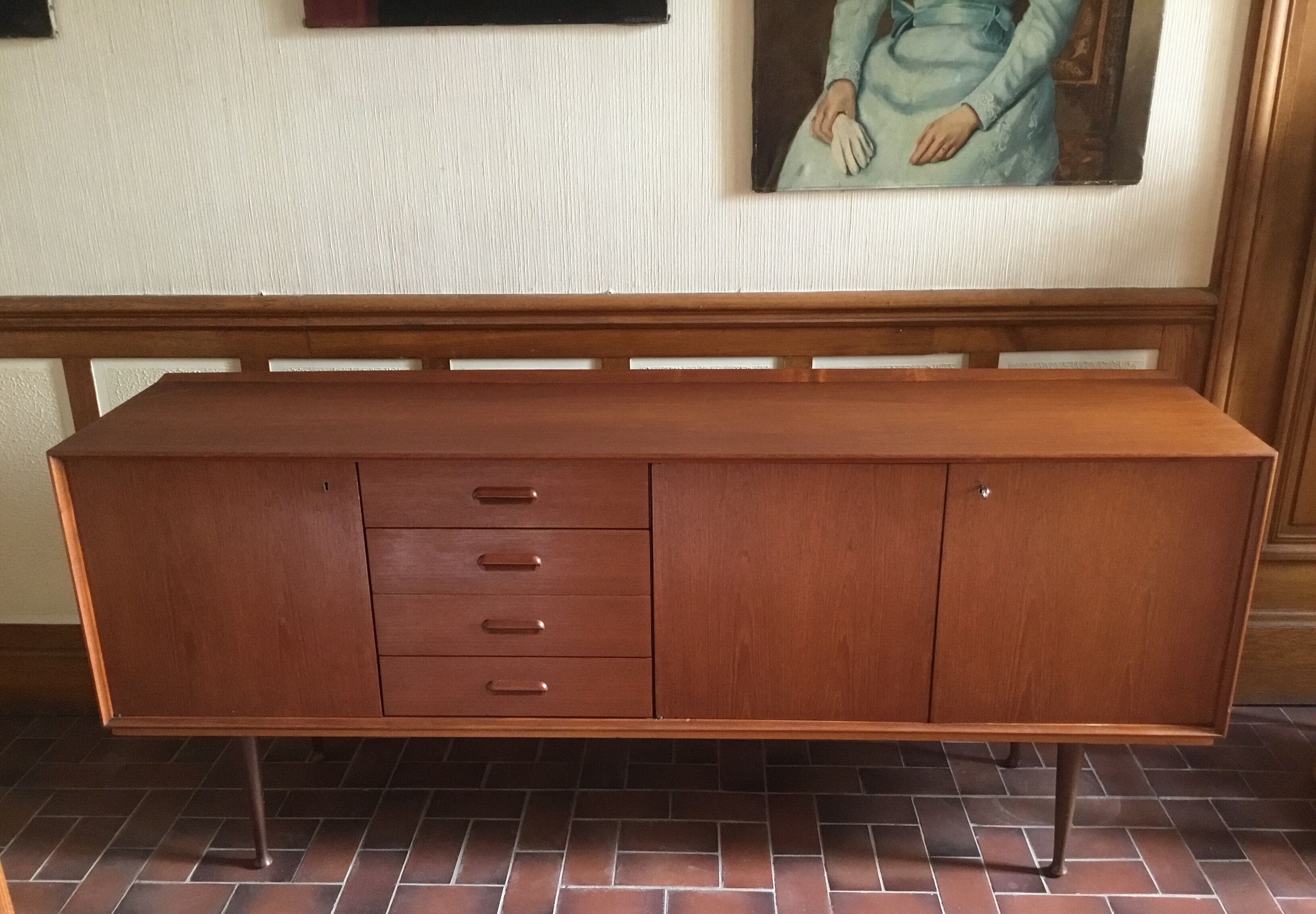 Scandinavian sideboard in teak design