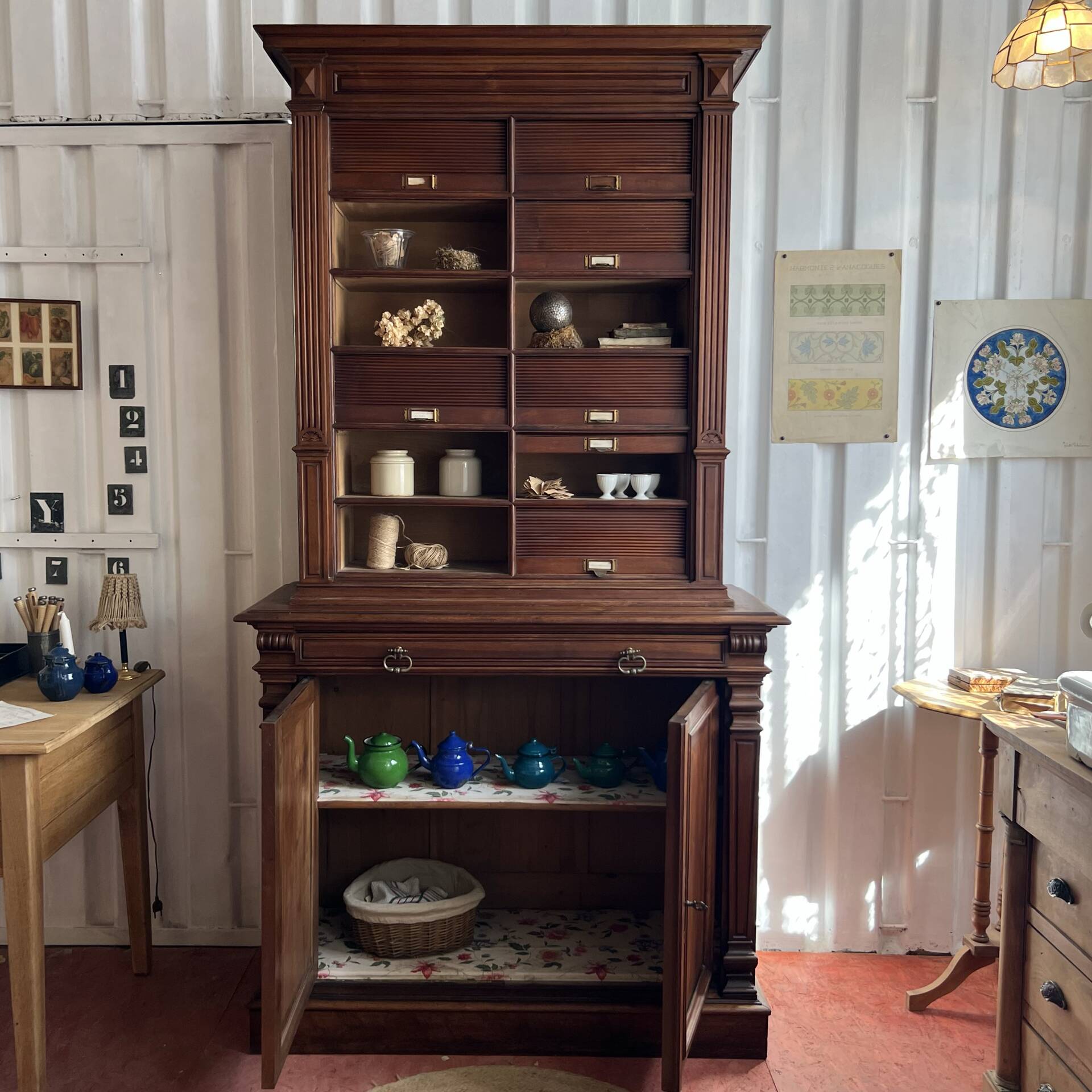 Ancien meuble de notaire