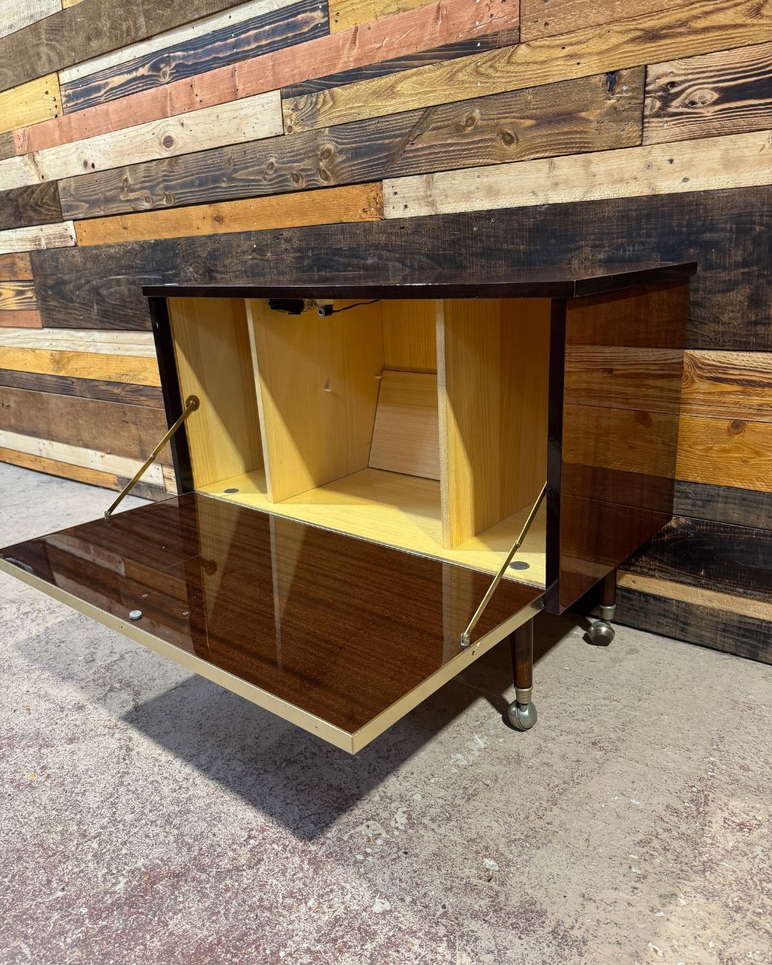 Petit meuble bar vintage