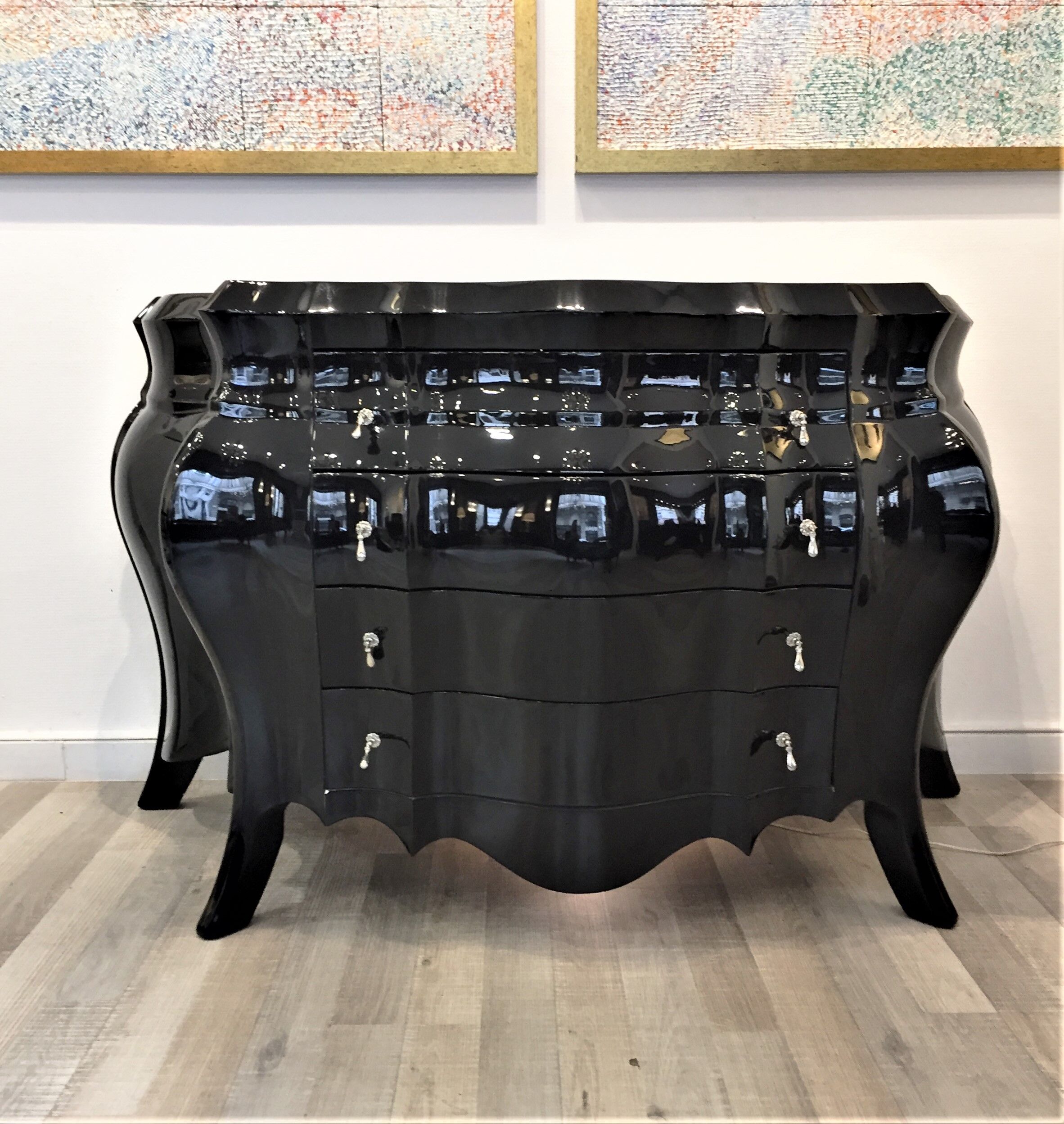 Italian Art deco chest of drawers from the 1940's