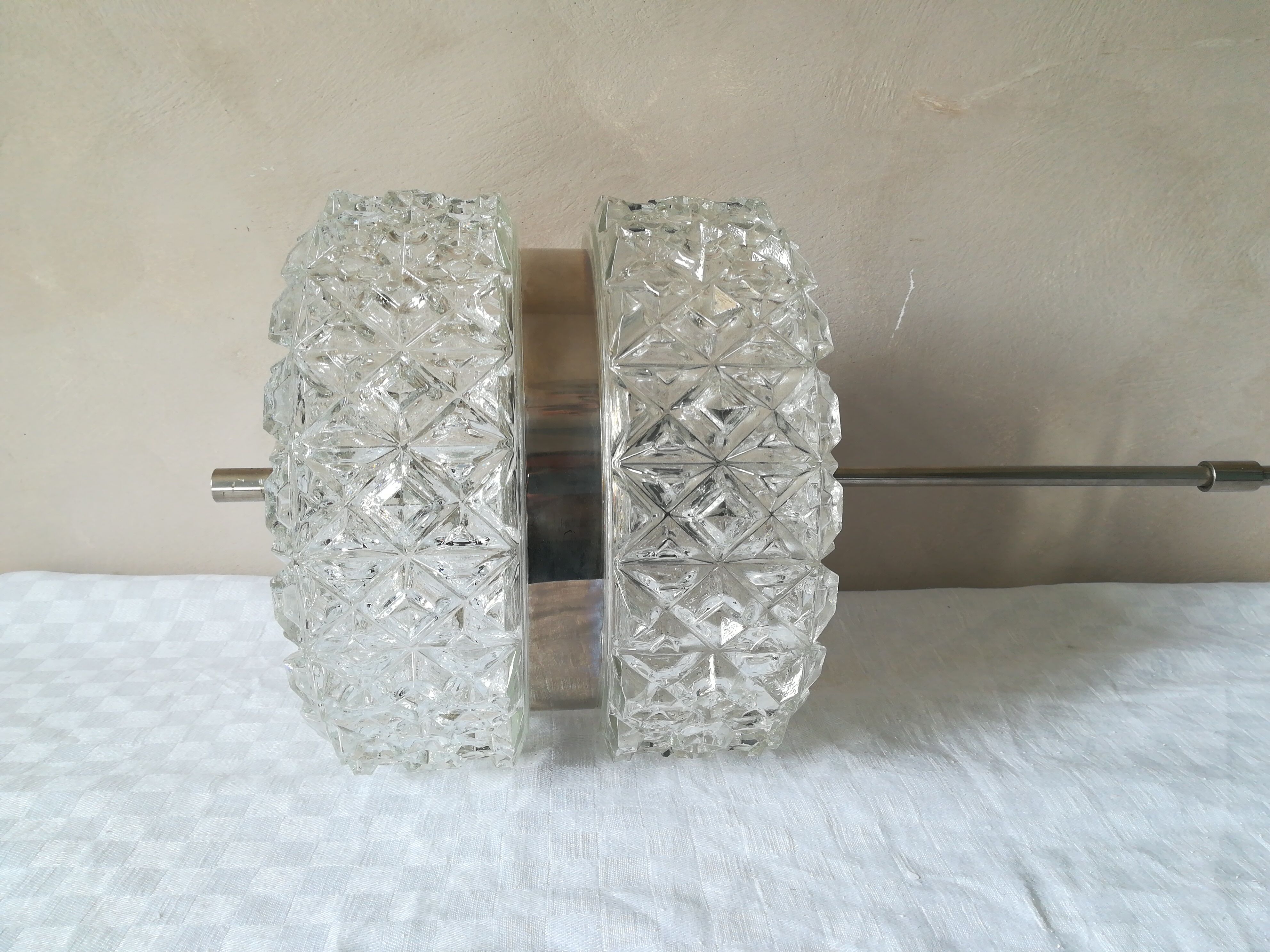 Suspension inox et verre