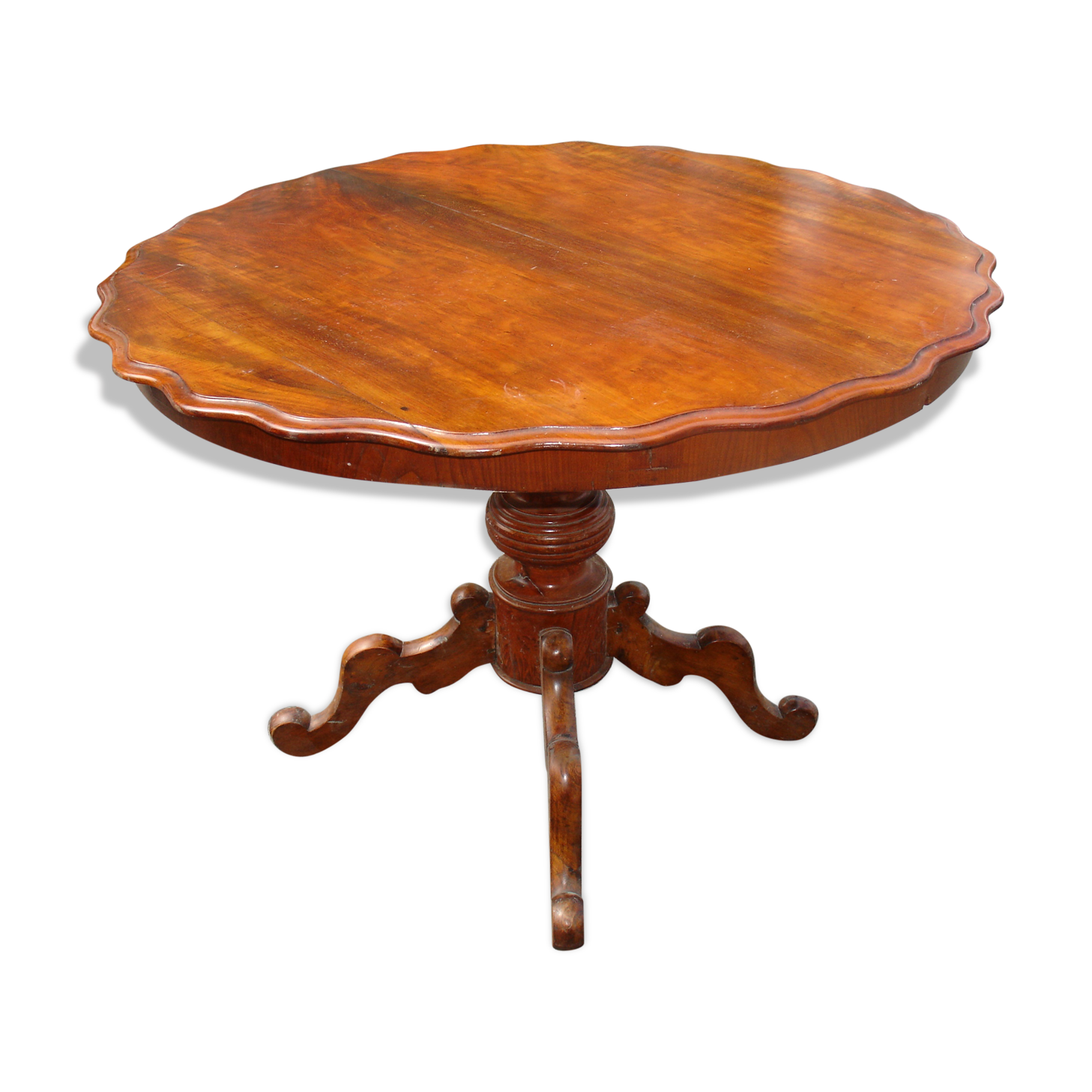 19th century walnut pedestal table