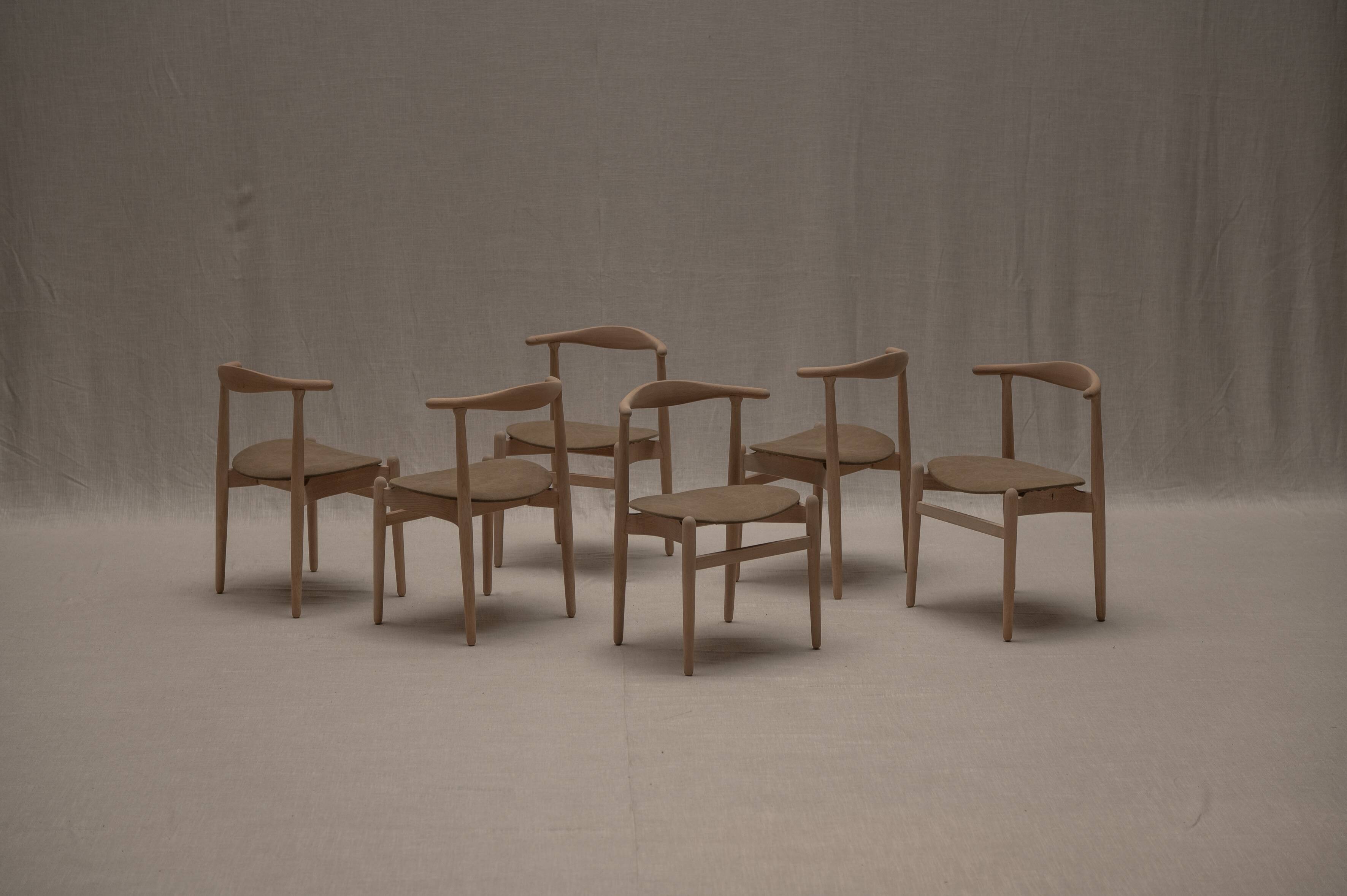 Model FH 1934 dining chairs by Hans J. Wegner
