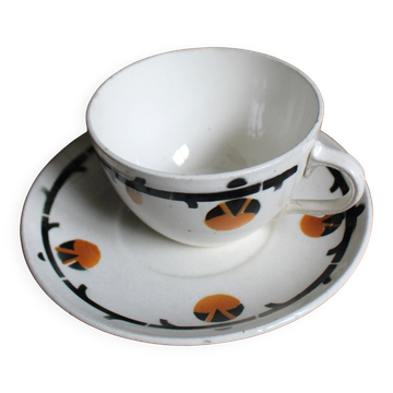 A large cup of chocolate tea, saucer Badonviller Barcarolle orange black.