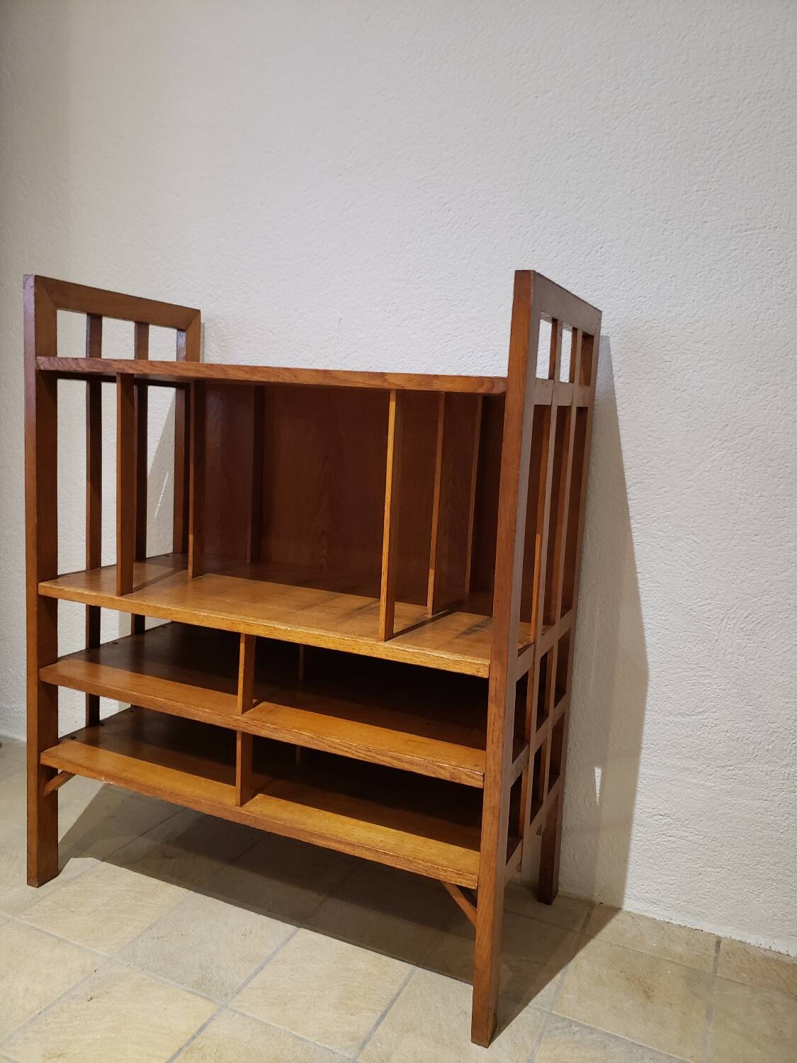 Meuble Hifi style Arts and Crafts