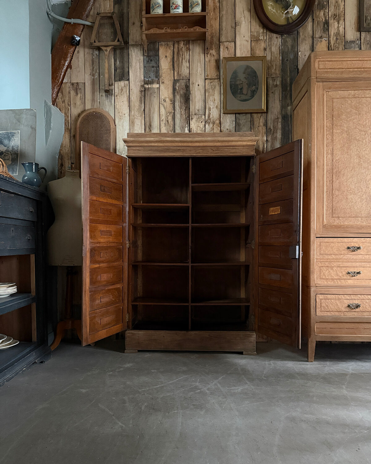 Old oak notary cabinet (renovated)