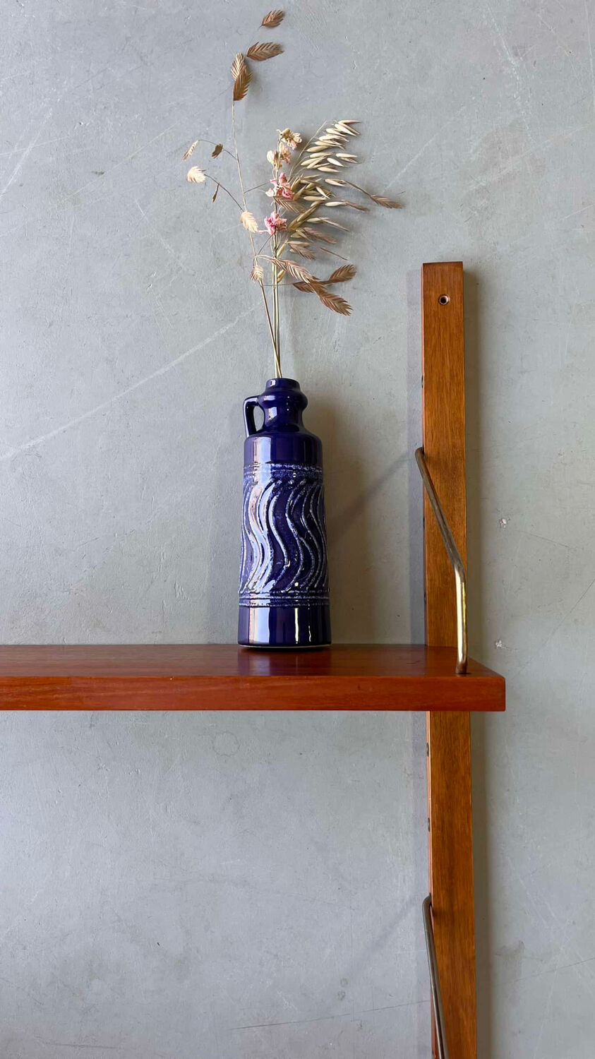 Poul Cadovius wall system
