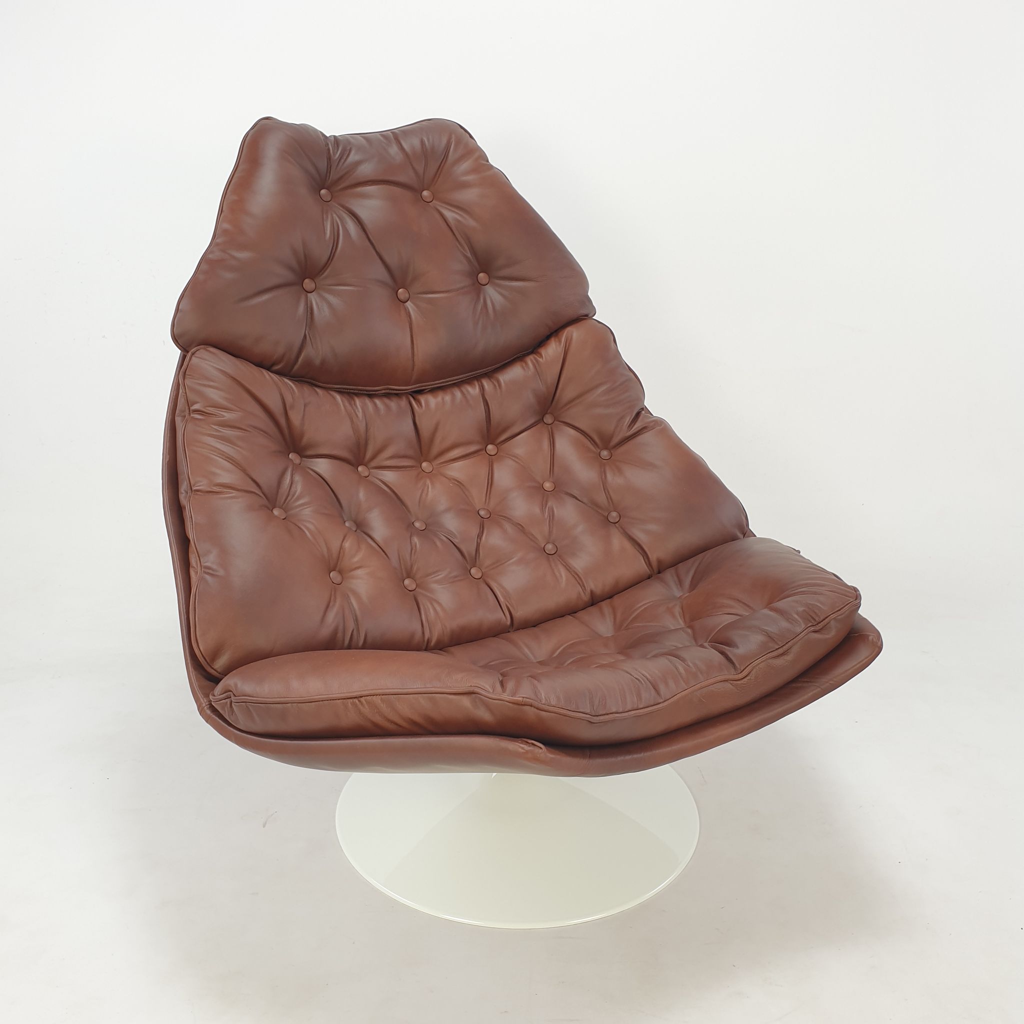 Mid century F588 lounge chair by Geoffrey Harcourt for Artifort, 60s