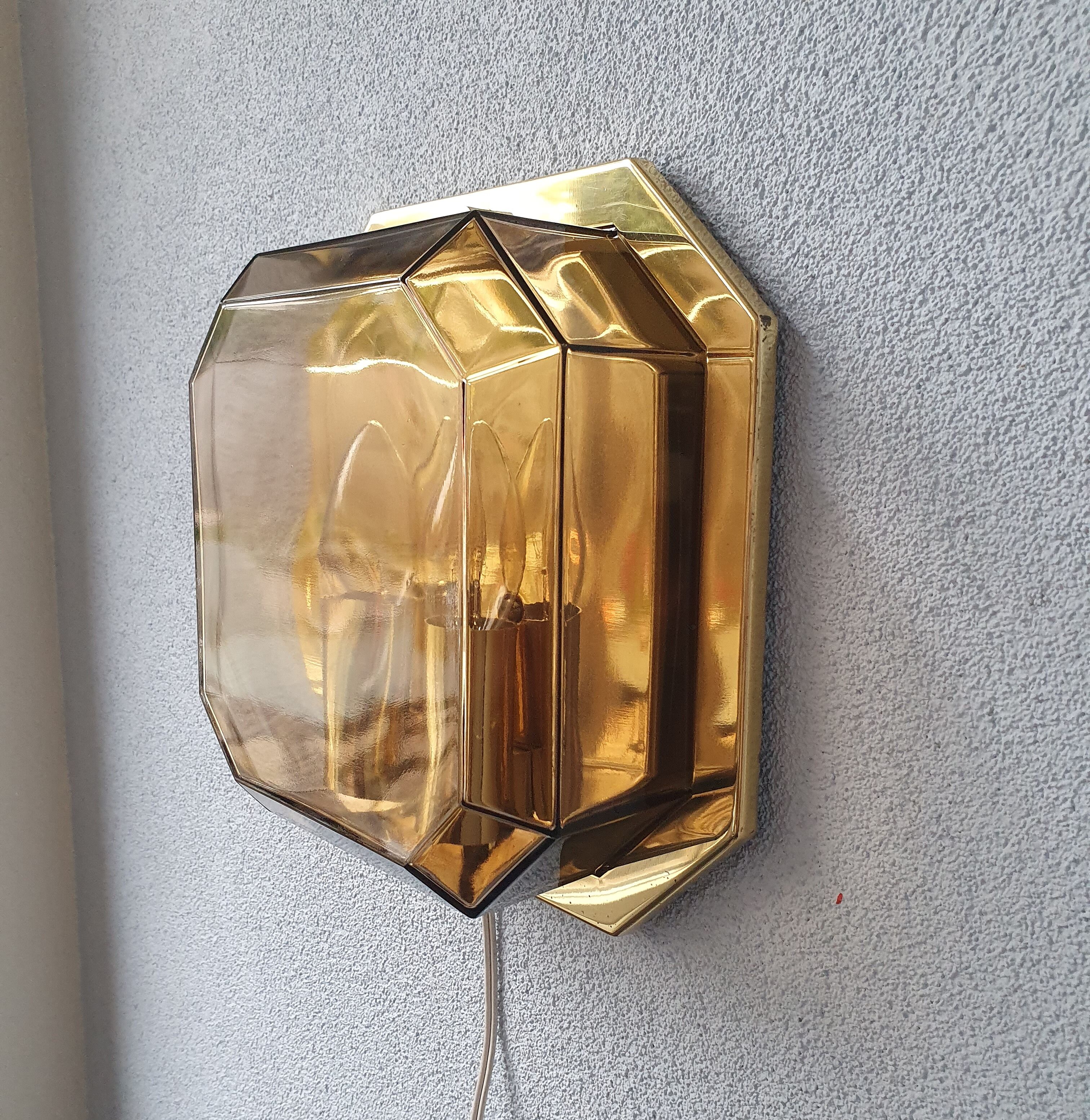Geometric smoke topaz glass wall lamp, Glashütte Limburg, 80s