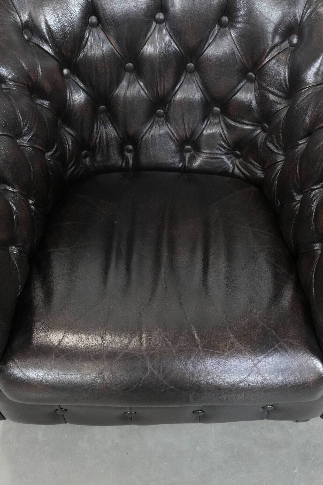 Luxury dark cowhide Chesterfield club armchair in English style